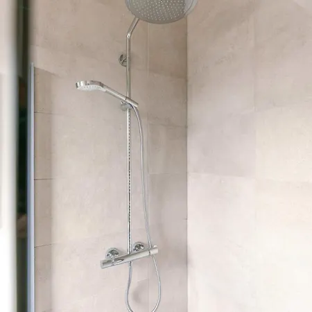 Huswell - Modern In A New Near The Sea