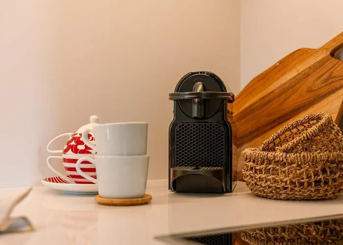 Huswell - Modern In A New Near The Sea