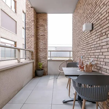 Casiola - Modern In A New Near The Sea شقة *